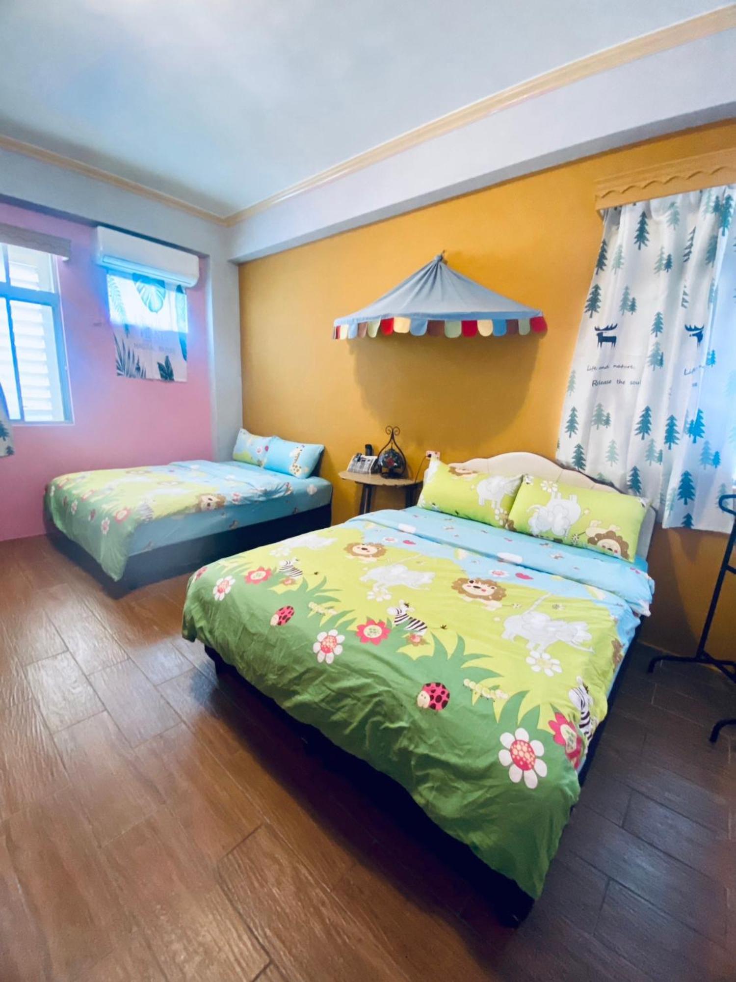 Hostel Summer Light Зелений острів Номер фото
